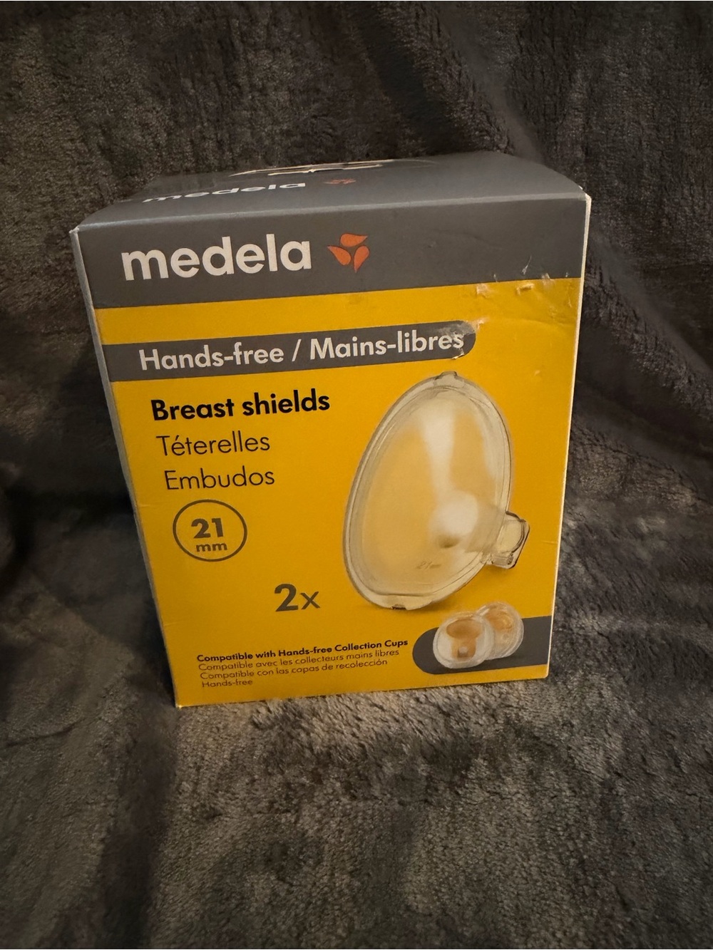 Medela Hands-Free Breast Shields 21mm, Use with Hands-Free Collection Cups, 2 Ct
